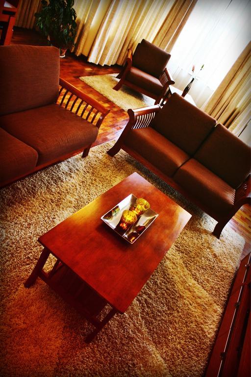 Gemsuites Serviced Apartments State House Найроби Экстерьер фото