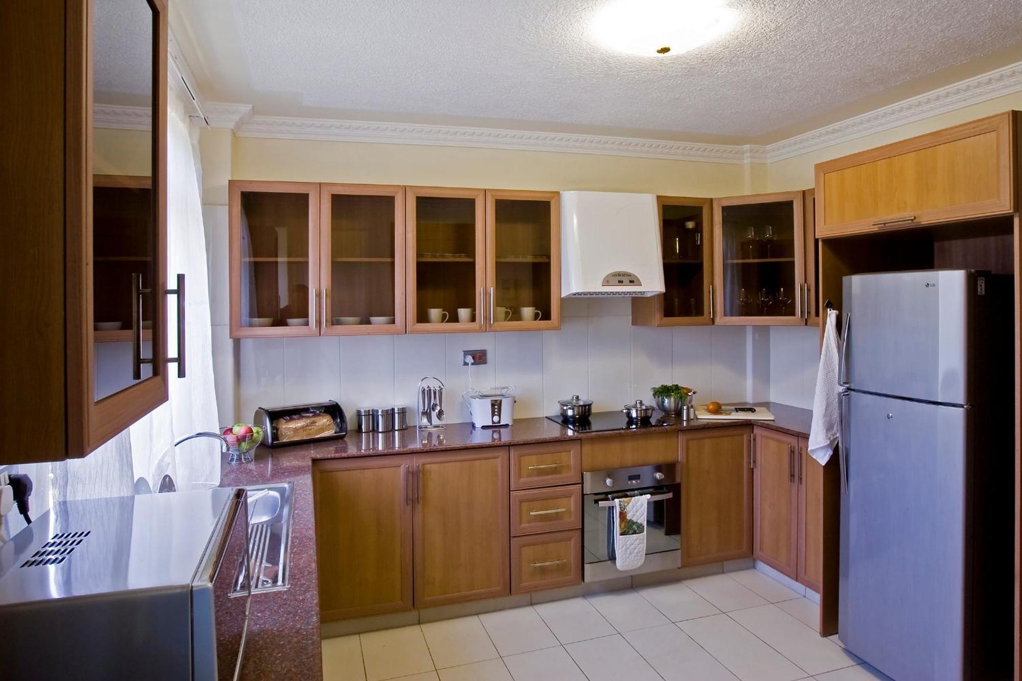 Gemsuites Serviced Apartments State House Найроби Экстерьер фото